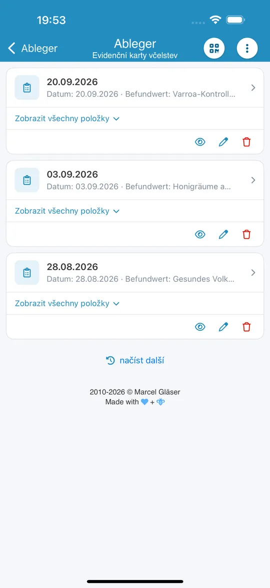 Karty včelstev jednoho včelstva